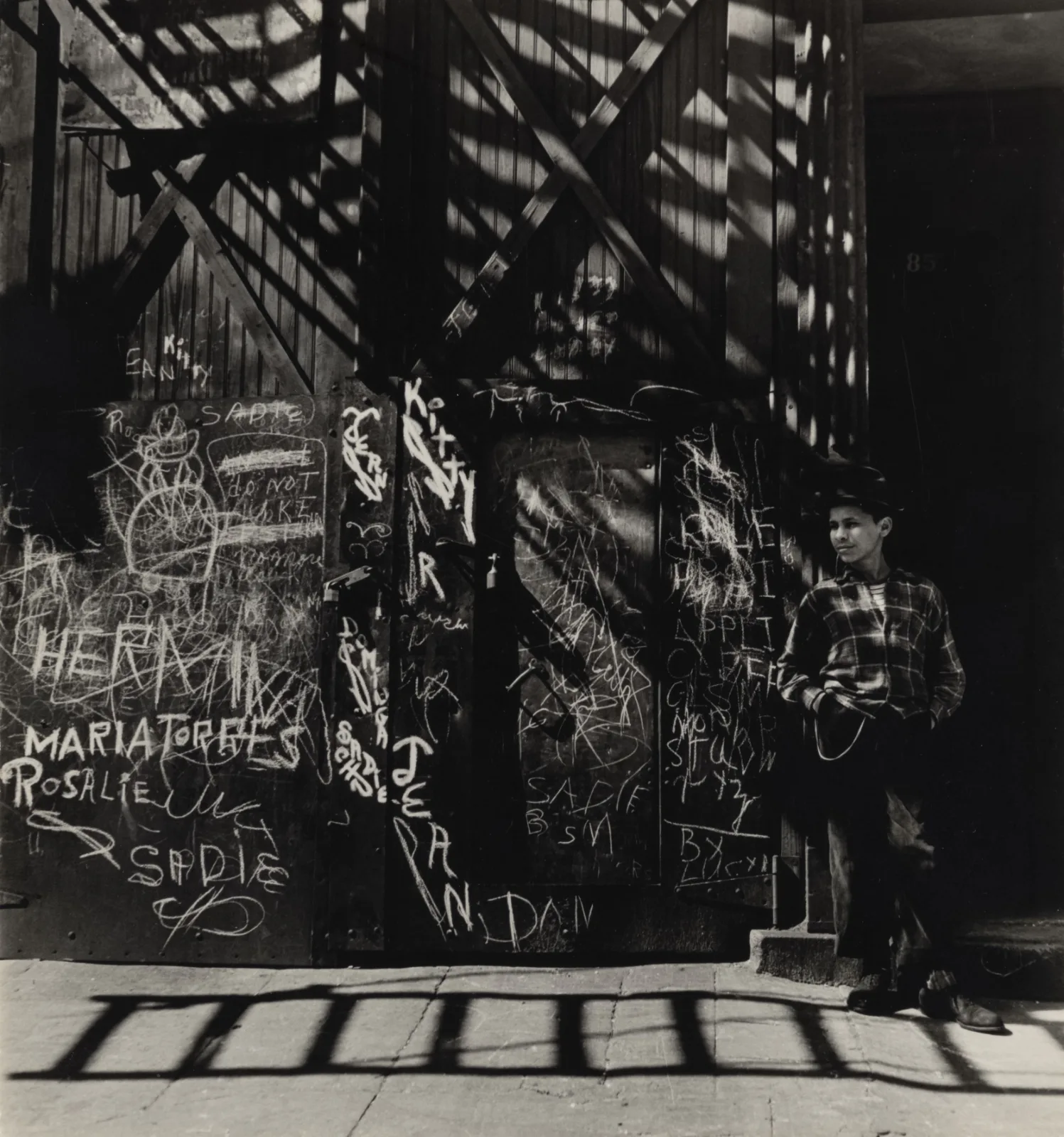 Rebecca Lepkoff, New York, 1949 © Estate of Rebecca Lepkoff, Courtesy of Howard Greenberg Gallery, New York