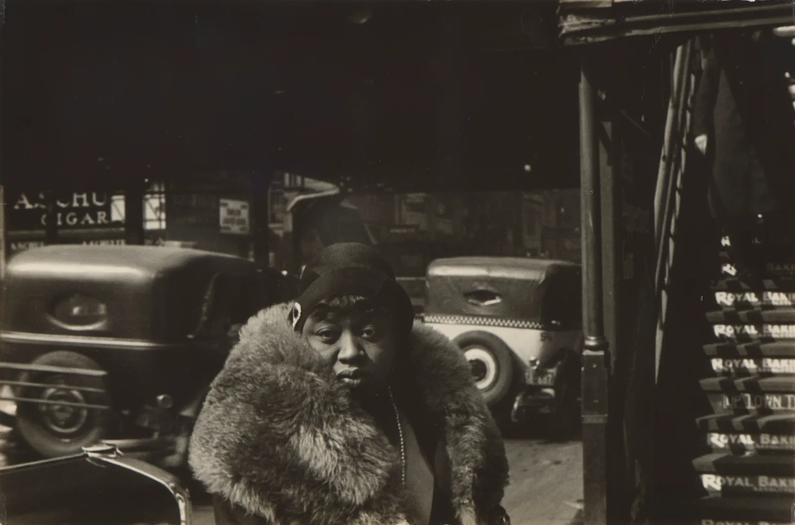 Walker Evans, 42nd Street and Sixth Avenue, 1929 © Walker Evans Archive, The Metropolitan Museum of Art